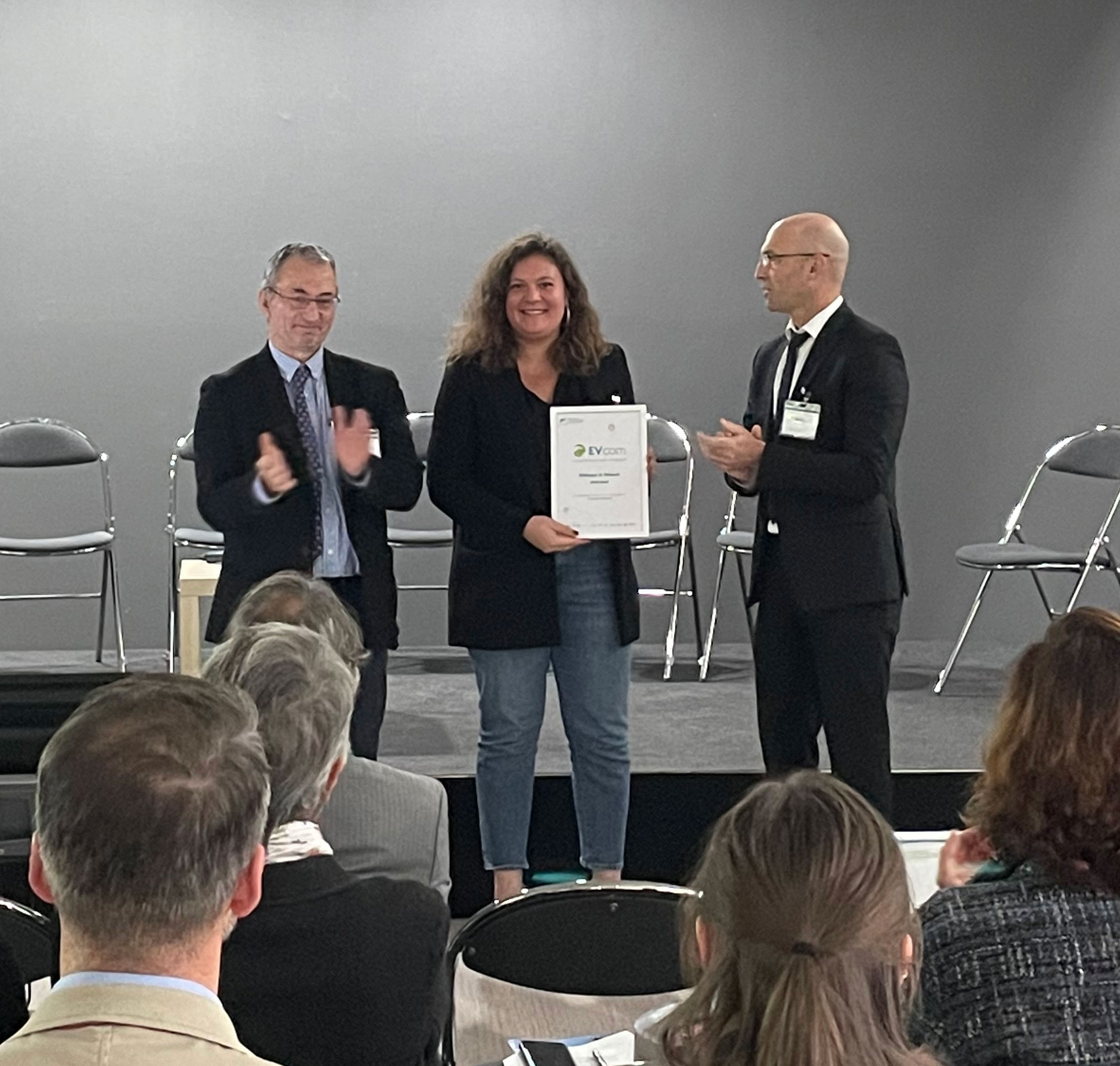 Remise charte EVcom pour M&M